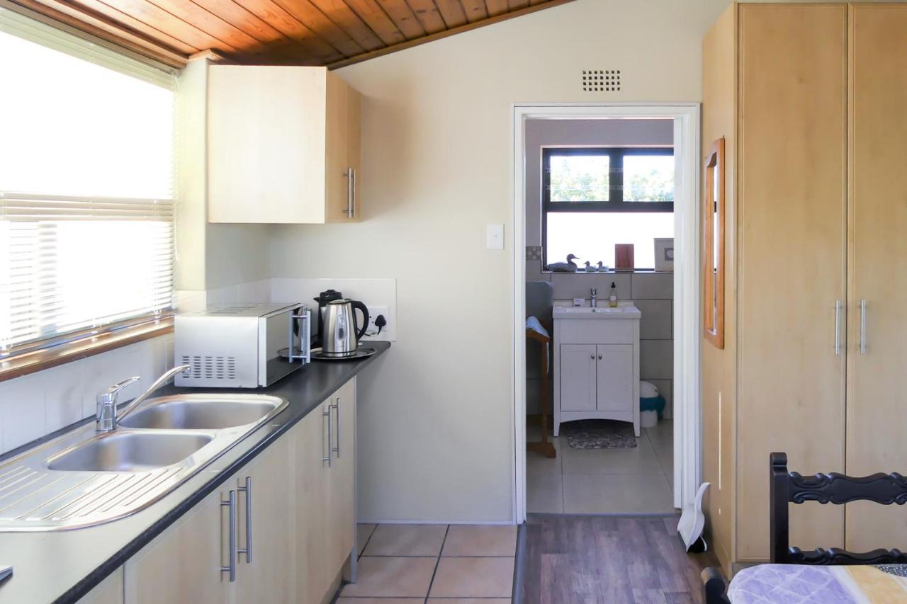 Shalom Self Catering Hotel Клейнмонт Екстериор снимка